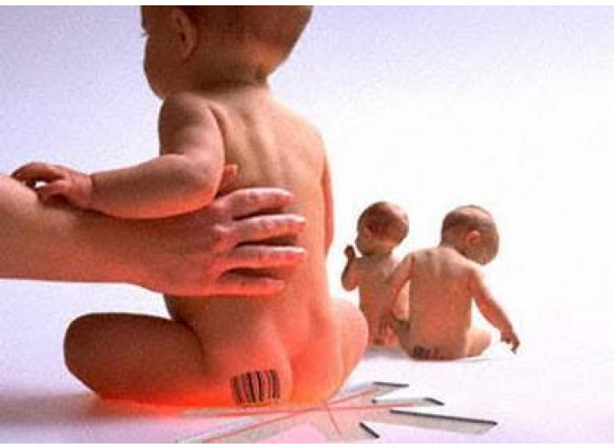 Bambini con il codice a barre. Bambini con il codice a barre.